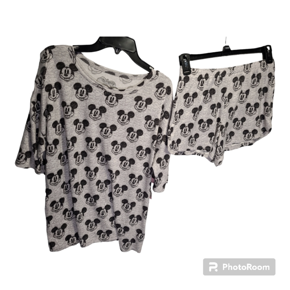 Disney Women 100th Anniversary 2-Piece Short Sleeve & Short Pajama Set Mickey S